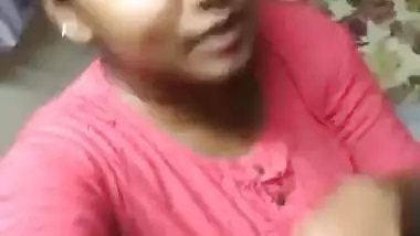 Desi bhabhi handjob and fucked