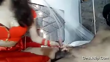 Indian wife show boobs on honeymoon
