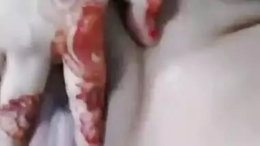 Desi aunt with large boobs giving full naked show