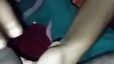 Young girl gives a blowjob in Bangladeshi sex video