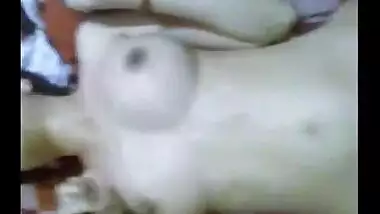 Kashmiri girl Kritika desi chudai video with her bf