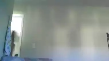 Desi girl live show to her bf through video call