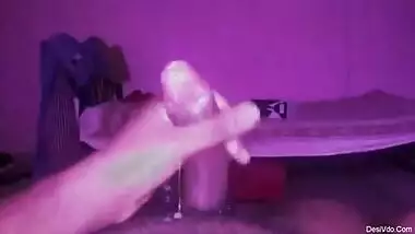 Srilankan Hot Girlfriend Riding BF nicely