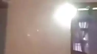 Lankan girl showing nude on video call