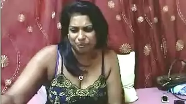 Nazia bhabhi on webcam