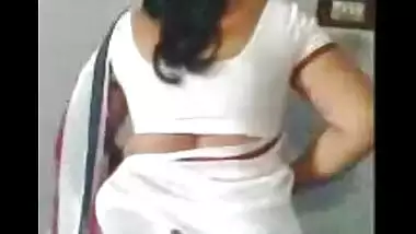 Fsiblog – Village sexy bhabi in sharee MMS