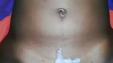 Hubby cumming his srilankan wife belly after ucking