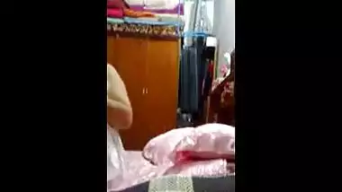 Sexy Indian Punjabi wife self made home sex episode