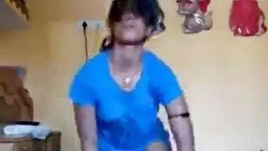 Sexy bangalore girl dress changing mms