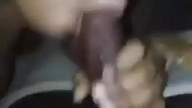 Tamil dost ki bibi se Chennai man ne blowjob masti ki