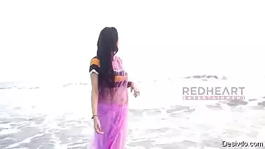 Desi cute girl sopna big boobs photo shoot for money