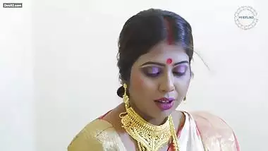 Chubby Bhabi Having Romance With Boyfriend