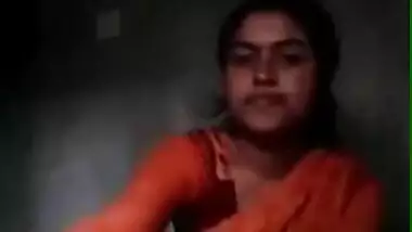 Innocent Desi babe finds courage to rub XXX vagina in darkened room