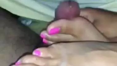 Making him cum all over my sexy feet!