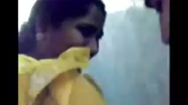 Mallu maid gets ready for sex with house owner