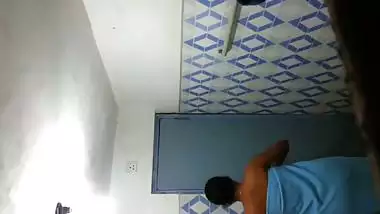 Srilankan bathing hiddencam video