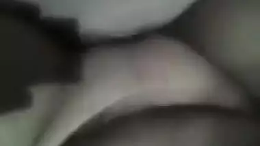 Indian NRI Esha blows white cock NTU Video 3