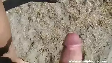 Sunny Leone Sucking Penis In Desert