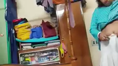 Bhabhi changing clothes vira videos uploaded online