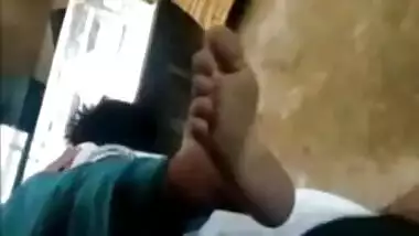 Sex MMS Of Indian Handicapped Guy With Lovely Girlfriend