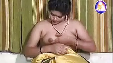 Aunty Feeling Boobs.