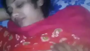 Bangladeshi Married couple in house romance and sex video leaks