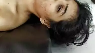 Desi secretary eating cum of her boss