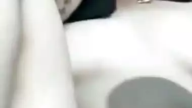 Boyfriend inserting beer bottle in GF pussy viral sex