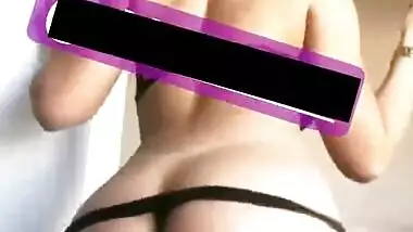 Beautiful round ass babe