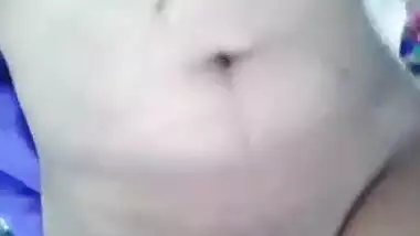 Cute Desi gal sex tease clip for her lover goes viral