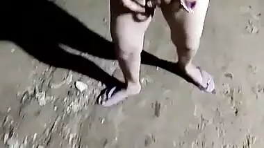 Village Bhabhi pressing her big boobs