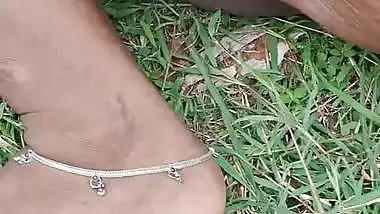 Desi Tamil milf enjoys outdoor sex with her neighbor