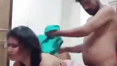 Adult Indian actress’s private threesome sex MMS