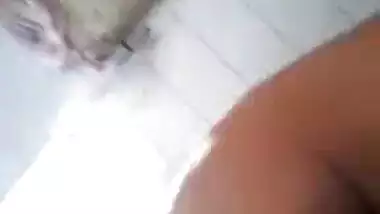 Desi Hot Girl Nude in Bathroom showing to Bf