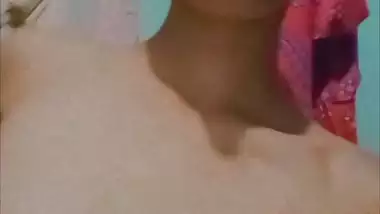 Slim desi horny girl fingering pussy viral nude